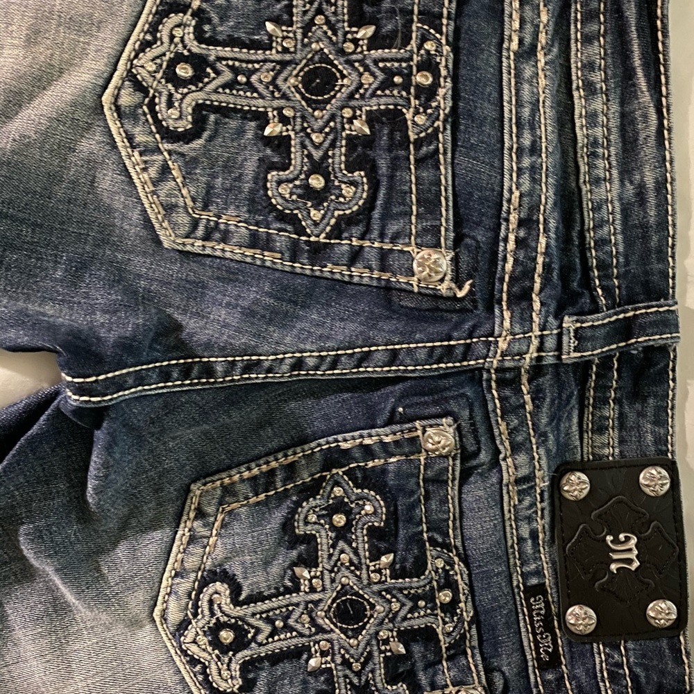 Miss Me Jean - Picture 2 of 3